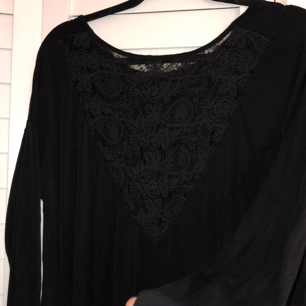 AE lace back long sleeve shirt
